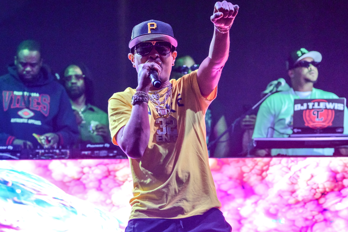 Pd Krabbe's Rapper 2000s Rapper Accused of Pointing Gun at State Trooper on Interstate