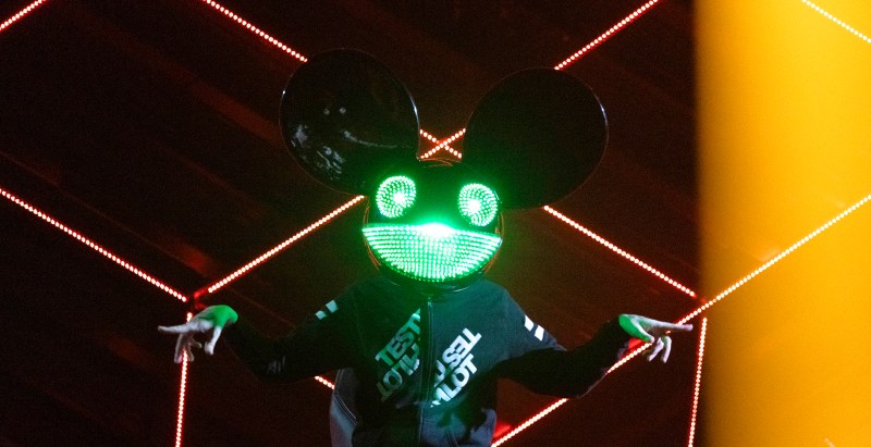 'Got Any Crutches?': deadmau5 Reveals Painful Injury