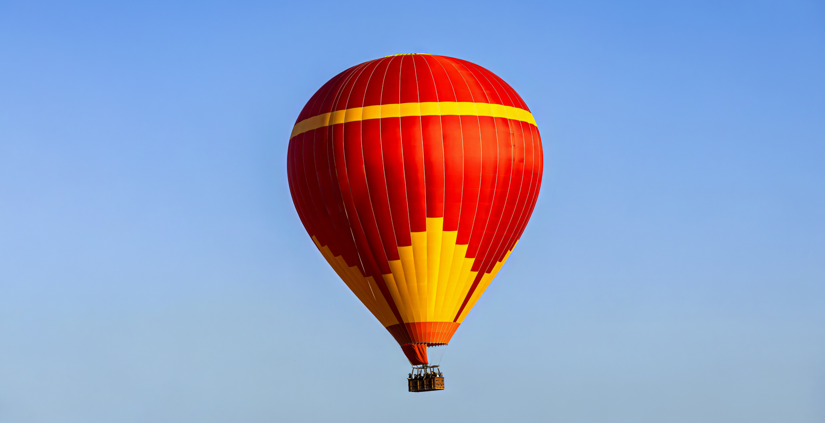 Young Aircraft Pilot Thrown From Hot Air Balloon To Death After Crash