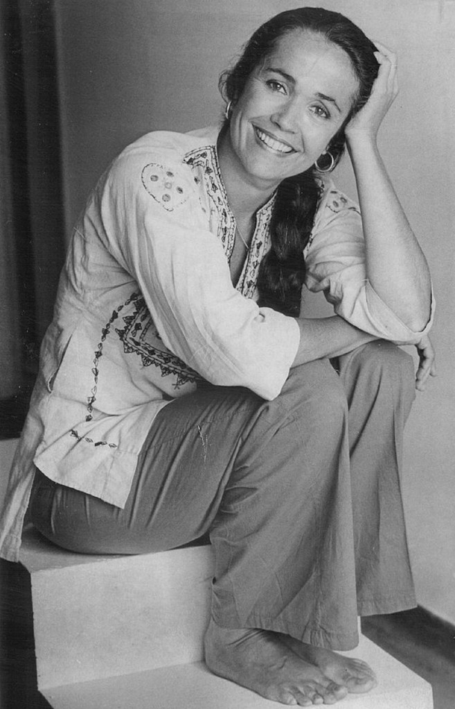 beloved-tv-host-dies-rip-to-lilias-folan