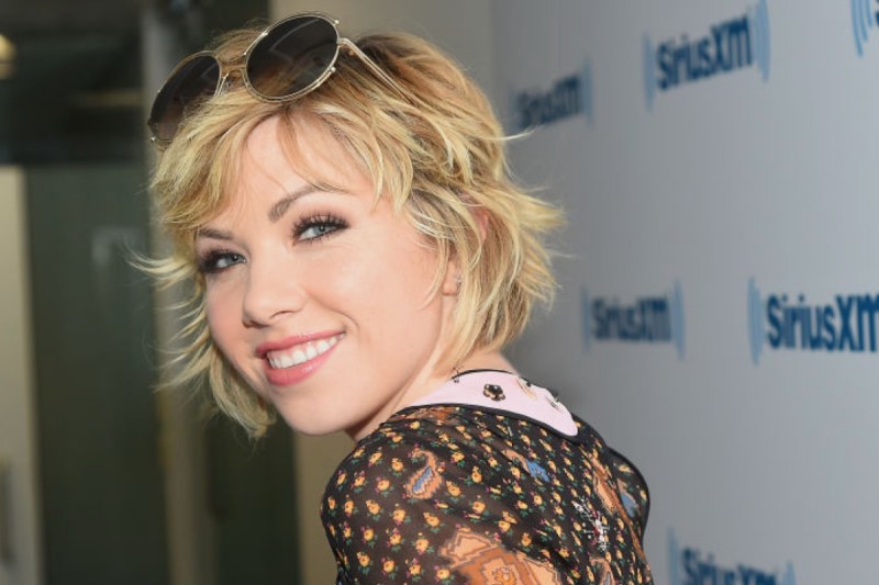 call-me-maybe-singer-carly-rae-jepsen-welcomes-her-1st-child-shares-sweet-photo