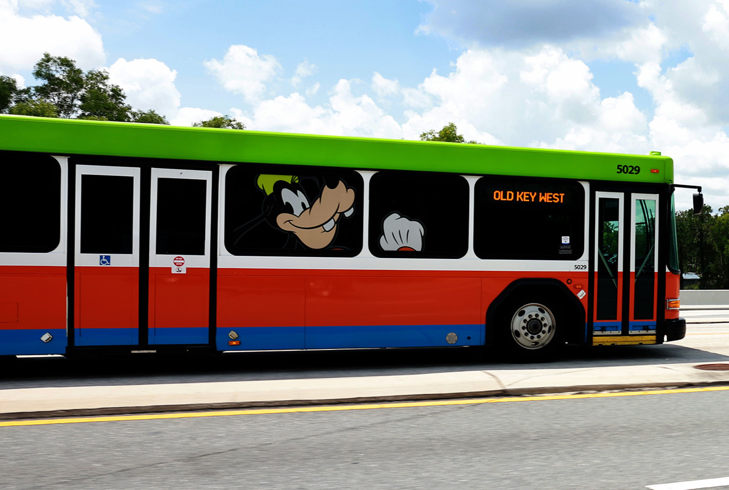 car-collides-into-walt-disney-world-bus-while-attempting-to-beat-a-red-light