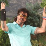 dave-grohl-serves-bbq-to-surprised-guests-at-la-backyard-bash