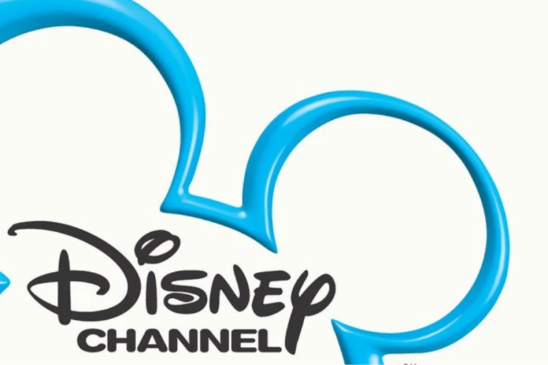 disney-channel-icon-discusses-devastating-estrangement-from-her-family