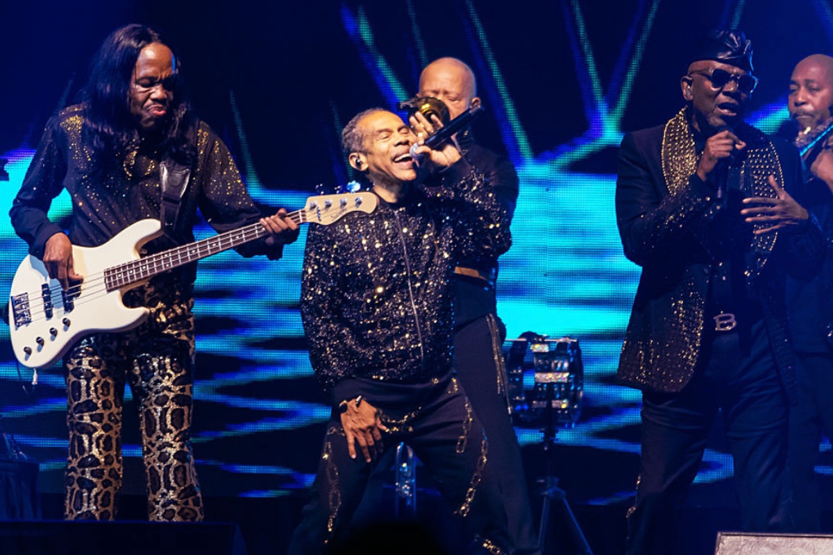 Earth, Wind & Fire Fans Worried After Sudden Concert Cancellation