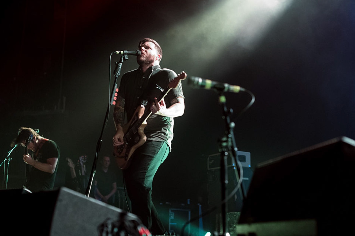 hardcore-rock-band-suddenly-cancels-entire-tour-without-disclosing-reason