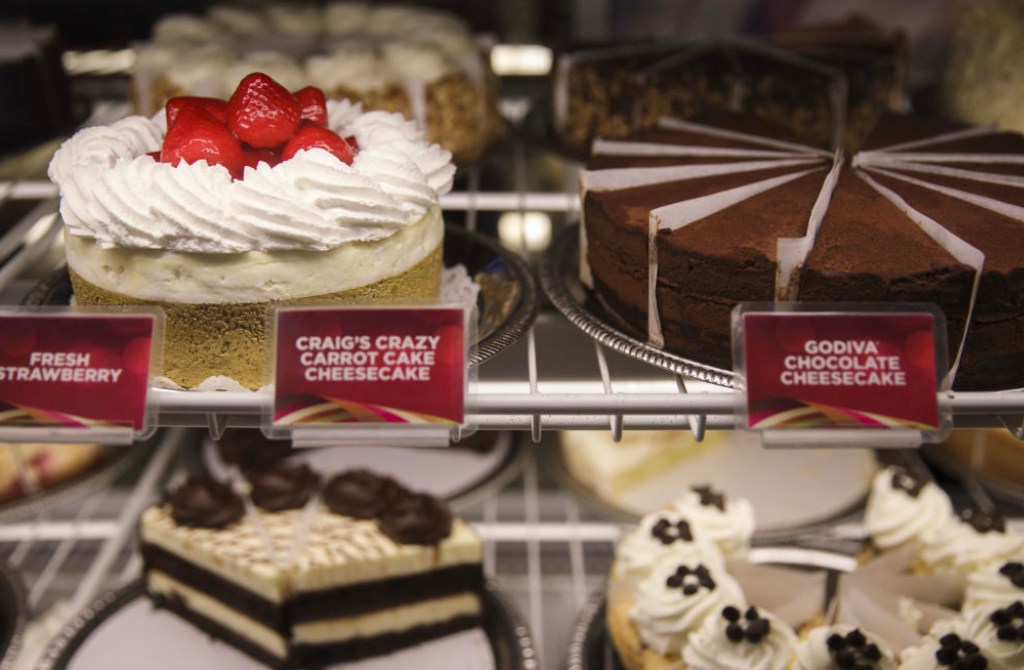 how-to-score-free-cheesecake-from-the-cheesecake-factory-on-april-fools-day