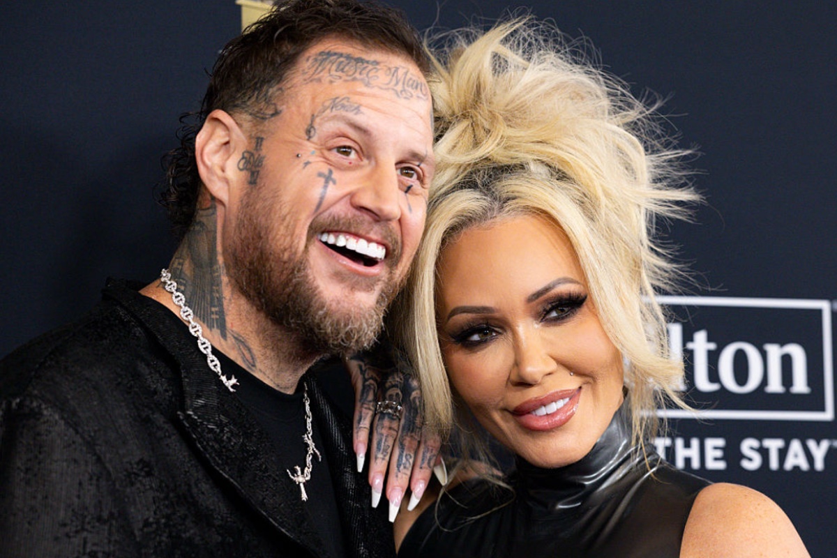 jelly-rolls-wife-reveals-her-new-face