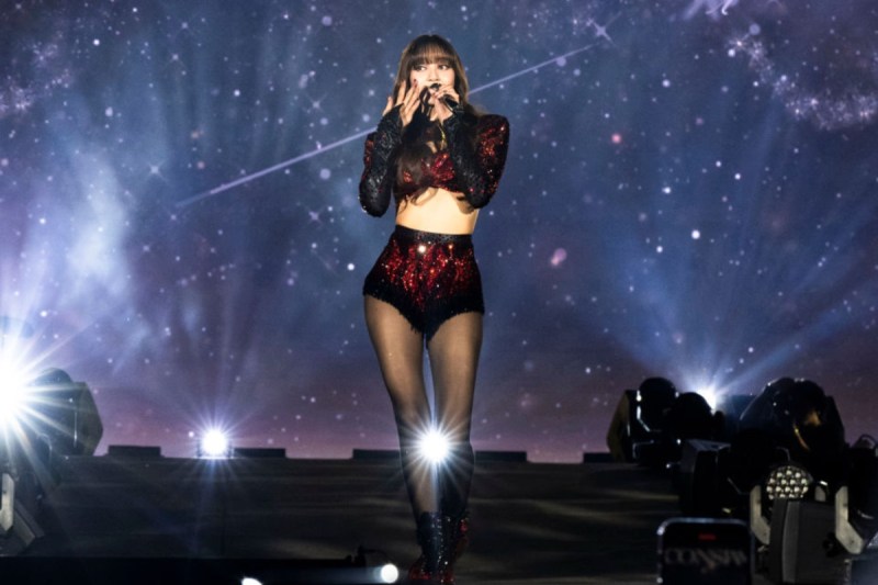 massive-pop-star-announces-las-vegas-residency