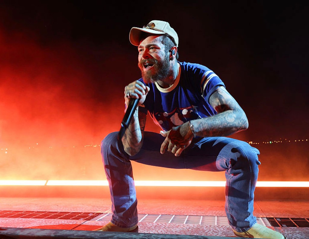 post-malone-painfully-fails-when-attempting-backflip-on-livestream-stage