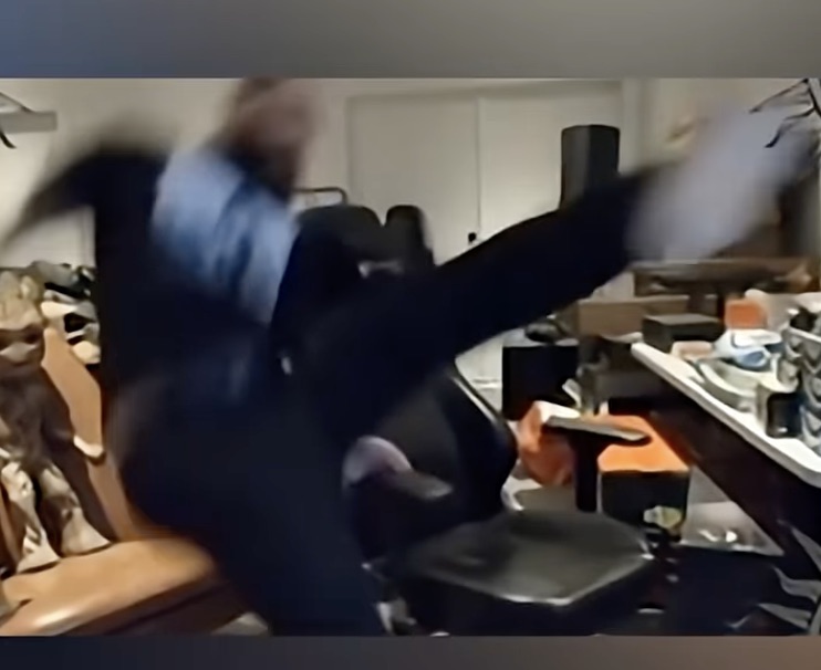 post-malone-painfully-fails-when-attempting-backflip-on-livestream