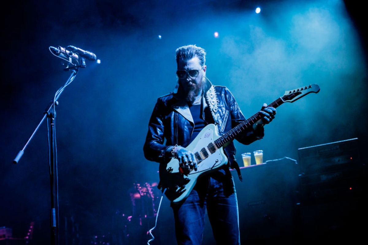 Rockstar Calls out American Airlines for Destroying 2 Guitars