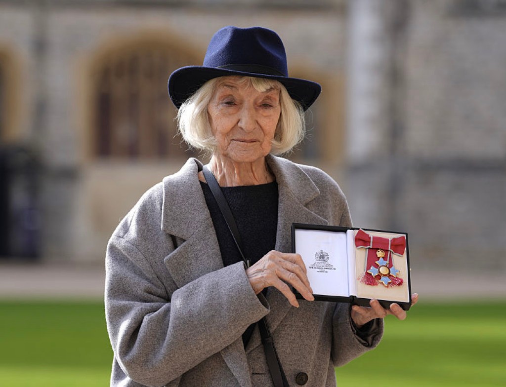 the-crown-and-cleopatra-actress-dies-rip-to-jane-lapotaire