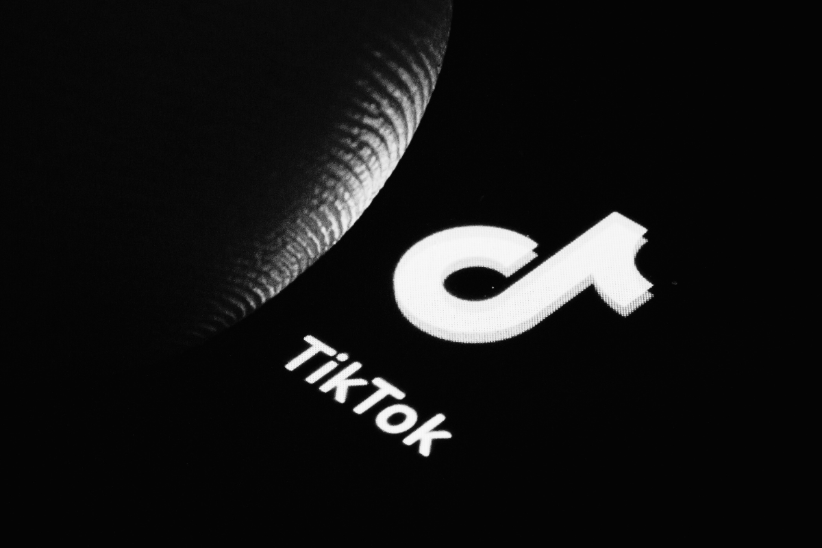 tiktok-personality-dies-after-suffering-complications-from-mommy-makeover-rachel-tussey-was-47