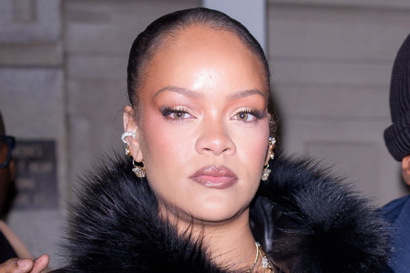 woman-accused-of-shooting-at-rihannas-home-faces-up-to-life-in-prison-sentence
