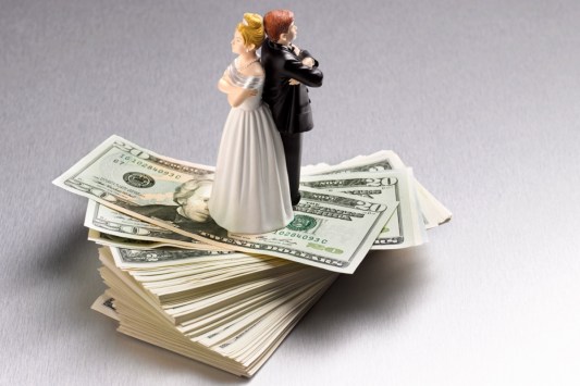 90s-sitcom-actors-wife-demanding-spousal-support-following-divorce