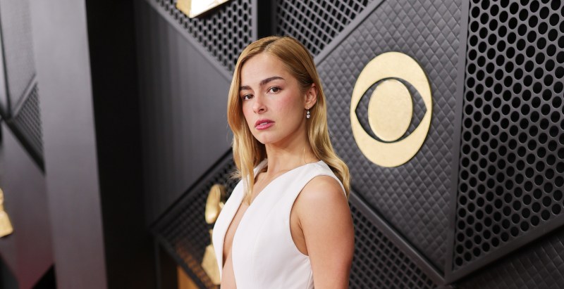 Cops Seen Responding to Home of Addison Rae's Father