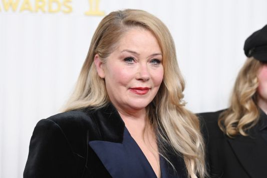 christina-applegate-hospitalized