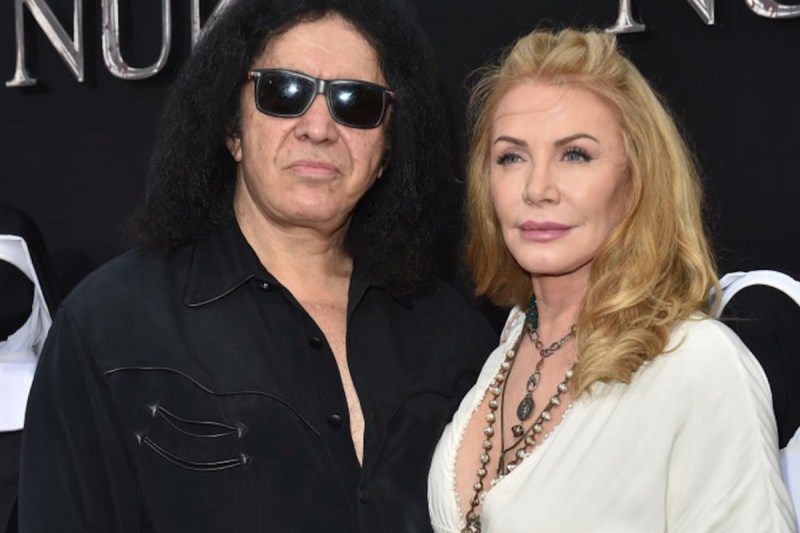 gene-simmons-wife-shannon-tweed-undergoes-big-medical-procedure