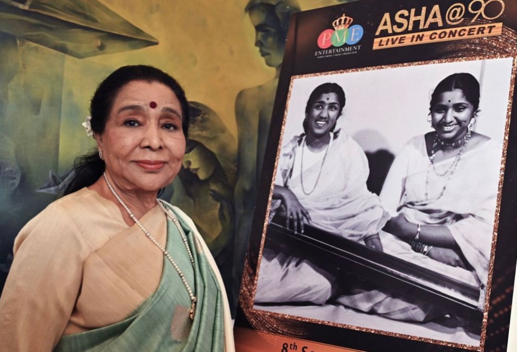 legendary-singer-dies-rip-to-asha-bhosle