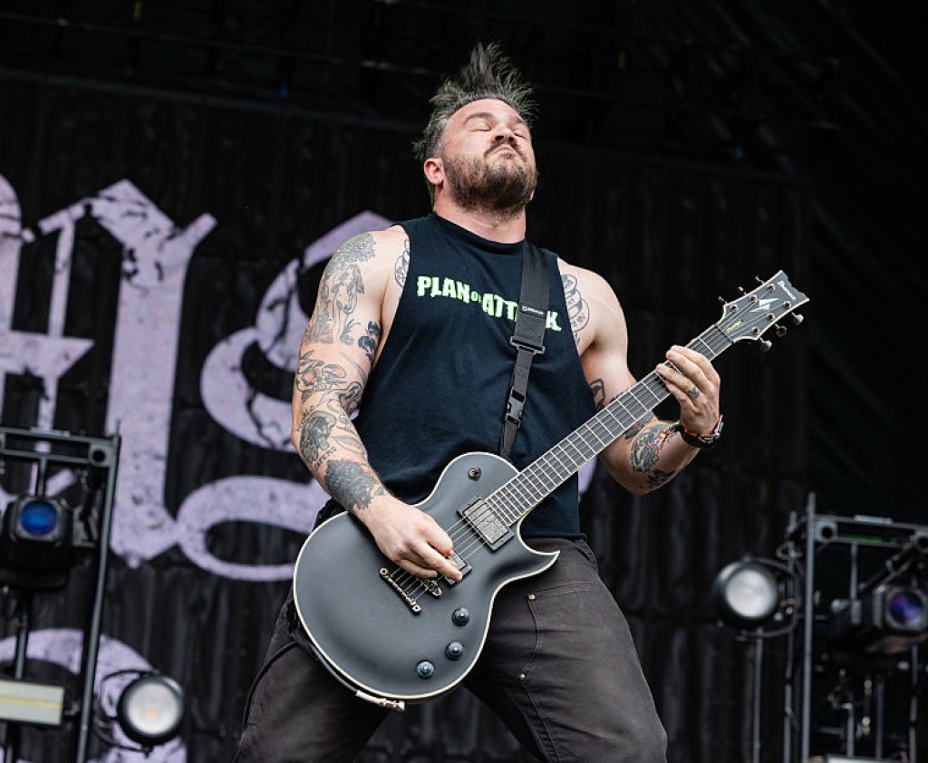 metal-guitarist-dies-at-38-rip-to-bo-lueders