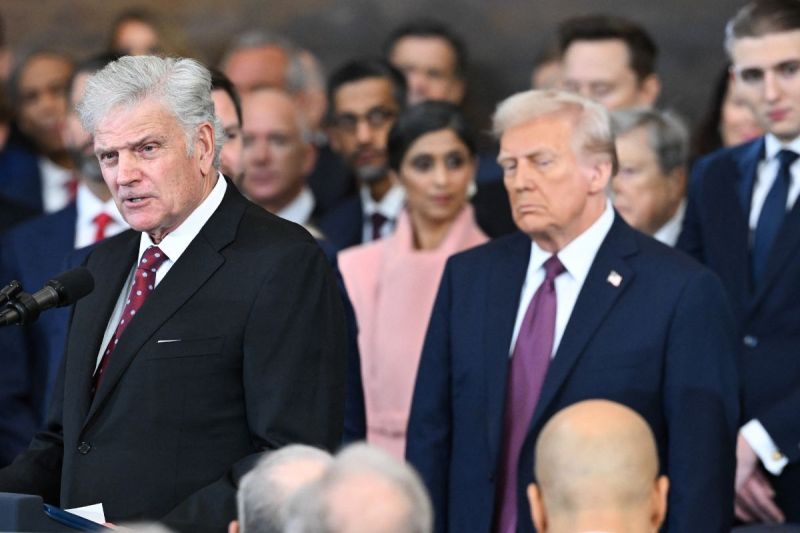 prominent-evangelical-rev-franklin-graham-speaks-out-about-the-controversy-surronding-president-trumps-ai-jesus-post