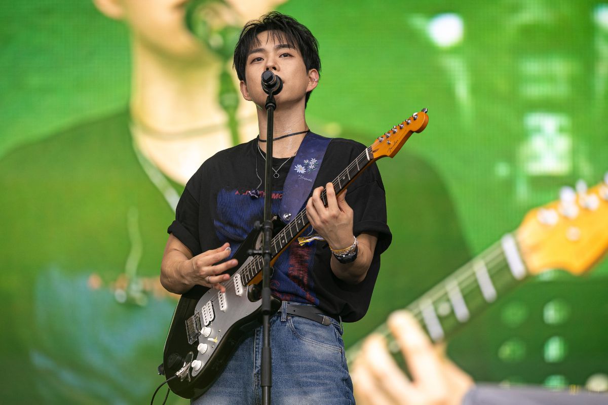 Pop Group Apologizes for Causing Fans ‘Discomfort’