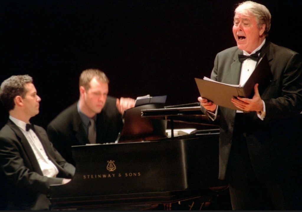 robert-white-has-died-cause-of-death-released