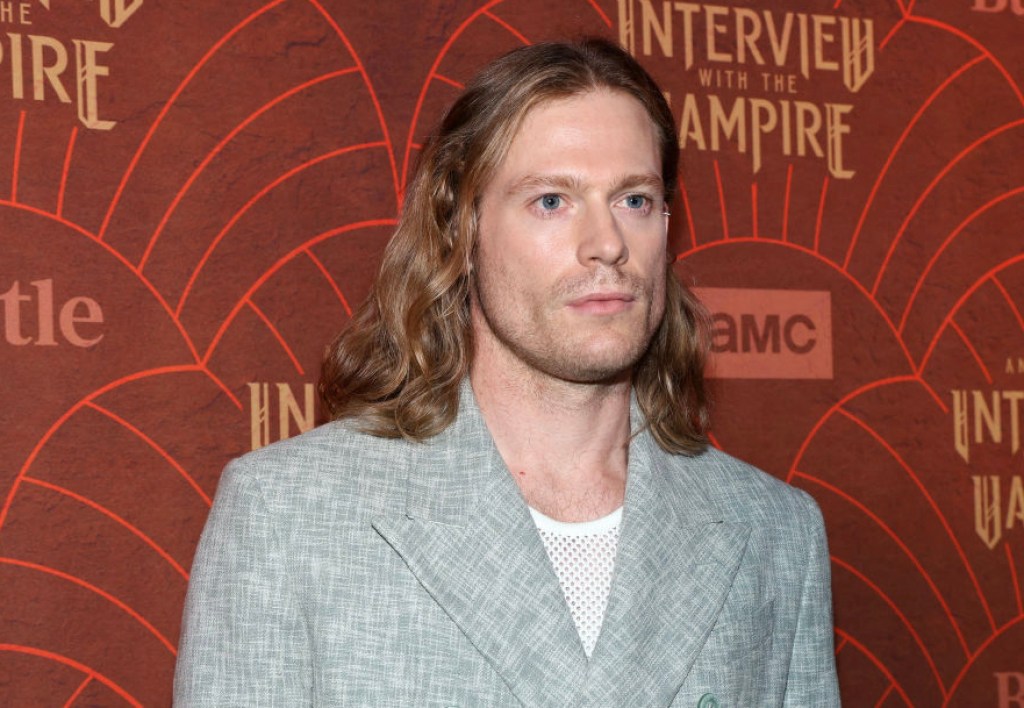 the-vampire-lestat-drops-cover-of-billy-idols-dancing-with-myself