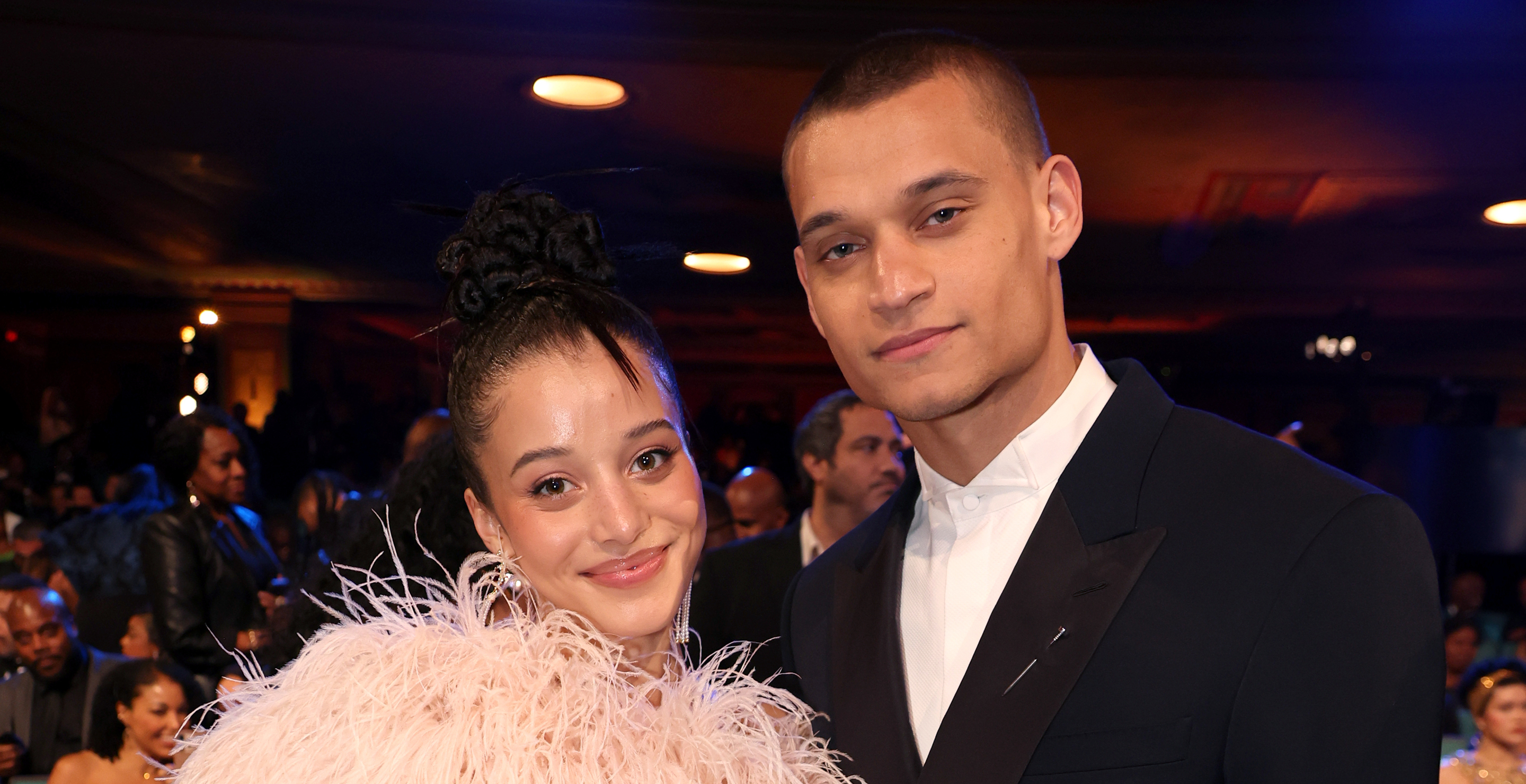 2 Popular Young Actors Are Officially Dating