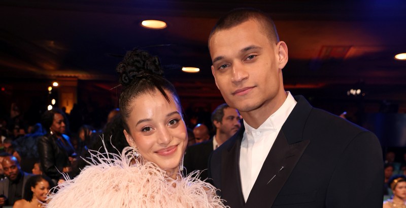 2 Popular Young Actors Are Officially Dating