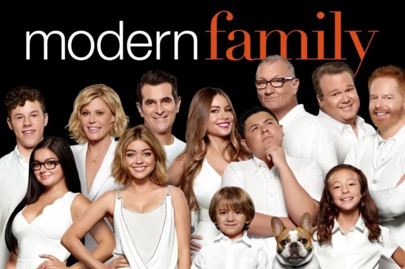 2-modern-family-stars-just-moved-in-together