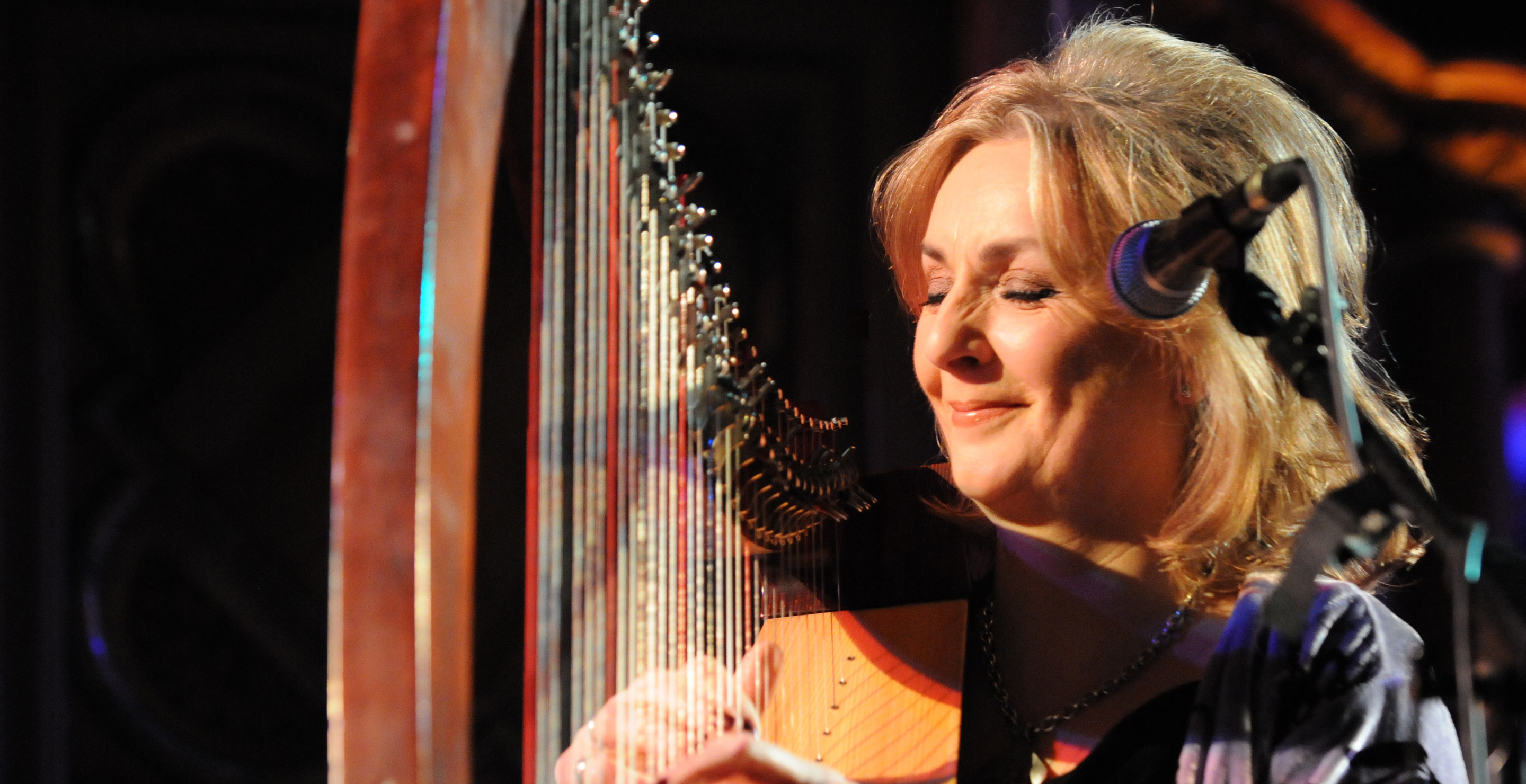 Musician Dies Following Struggle With Pulmonary Fibrosis Moya Brennan Was 73