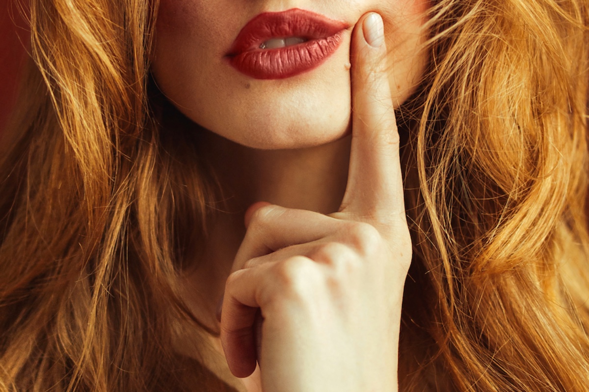 Actress Dyes Her Hair Red After 10 Years as a Blonde