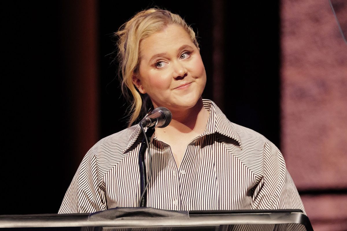 amy-schumer-talks-about-botched-colonoscopy-side-effects