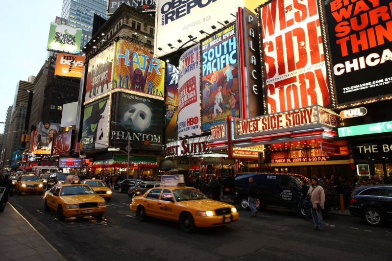 fire-breaks-out-at-theatre-major-broadway-production-forced-to-temporarily-close
