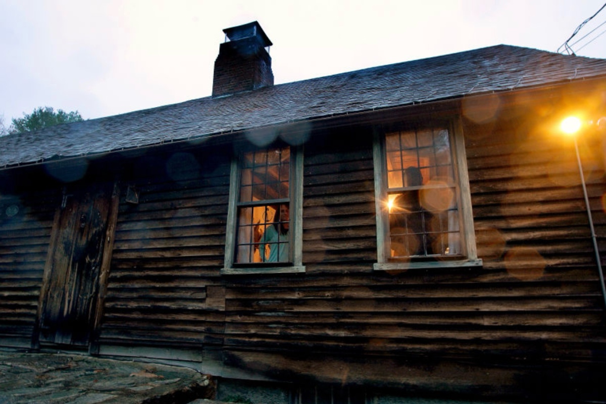 ‘Ghost Hunters’ Star Gets Legal Win in Attempt to Buy ‘The Conjuring’ House