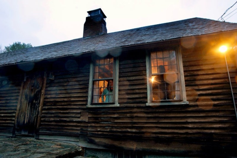 ghost-hunters-star-gets-legal-win-in-attempt-to-buy-the-conjuring-house