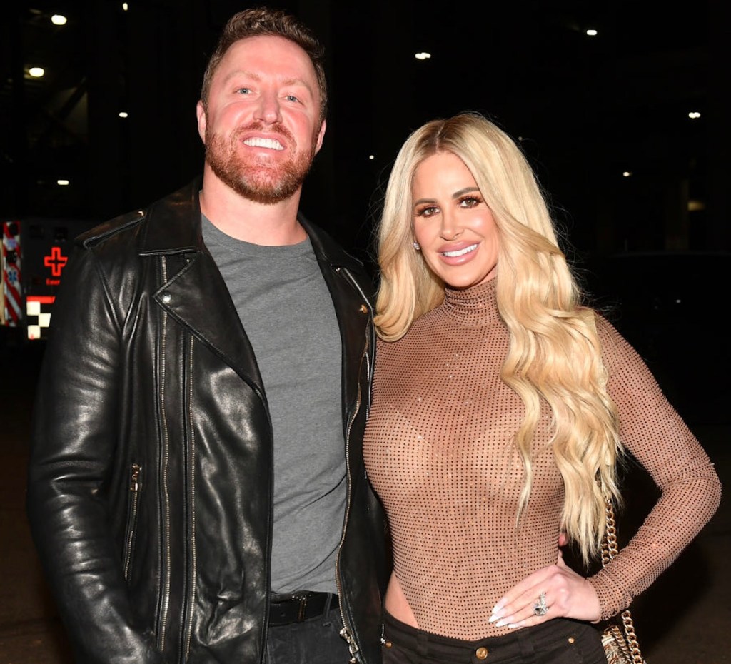 real-housewives-star-loses-primary-custody-of-her-4-kids-amid-bitter-divorce