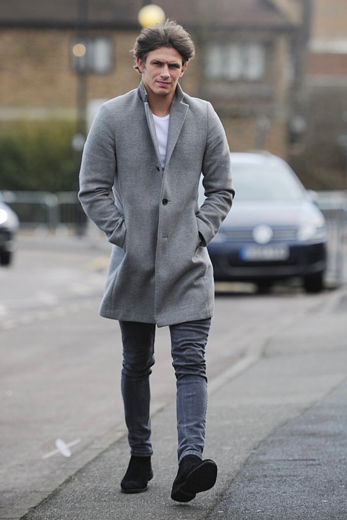 reality-star-dies-after-tragic-accident-at-party-jake-hall-was-35.