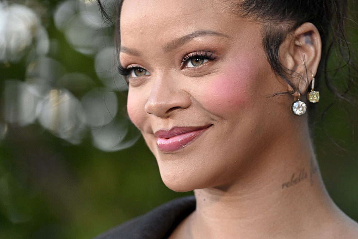 rihanna-reveals-new-tattoo-designed-by-her-kids