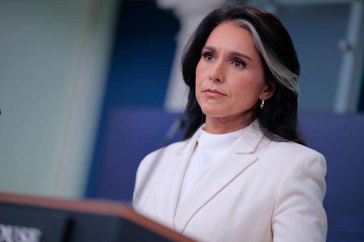 Tulsi Gabbard Resigns As Director of National Intelligence