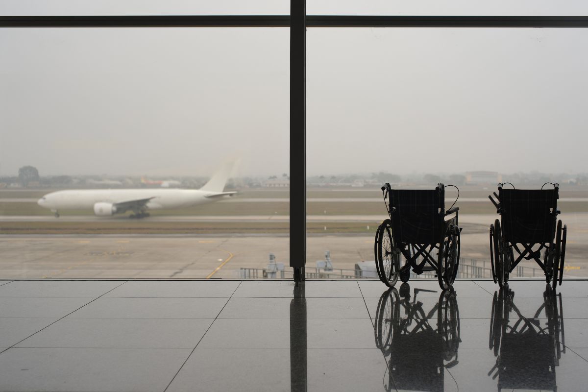 wheelchair-bound-actress-claims-airline-refused-to-let-her-fly