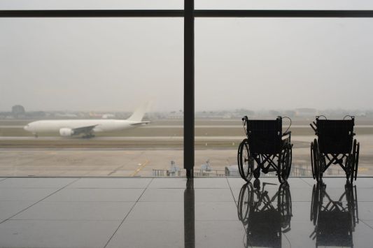 wheelchair-bound-actress-claims-airline-refused-to-let-her-fly