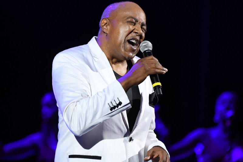 aladdin-and-beauty-and-the-beast-legend-dies-after-stroke-peabo-bryson-was-75