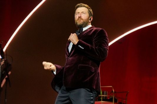 brett-eldredge-marry-mystery