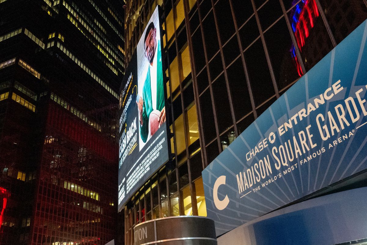 Concertgoer Dies From Upper Level Fall at Madison Square Garden