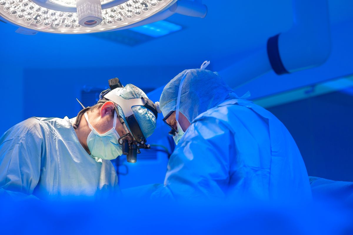 Country Singer’s 12-Year-Old Daughter to Undergo Open Heart Surgery