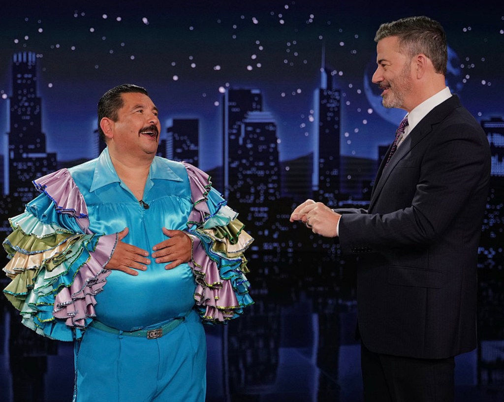 dancing-with-the-stars-adds-late-night-tv-favorite-to-season-35-cast