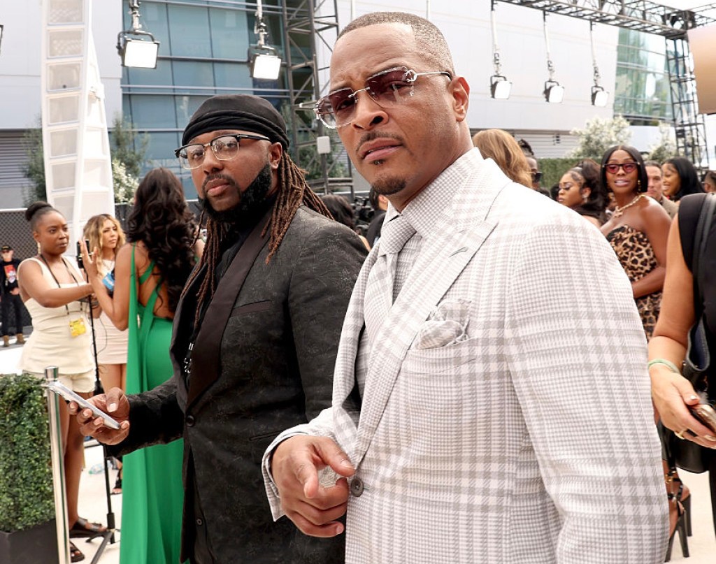 hip-hop-legend-gets-in-altercation-with-security-at-bet-awards